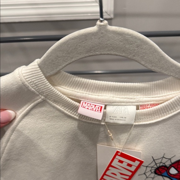 Zara Marvel Kids White Spider-Man Sweatshirt - Picture 7 of 8
